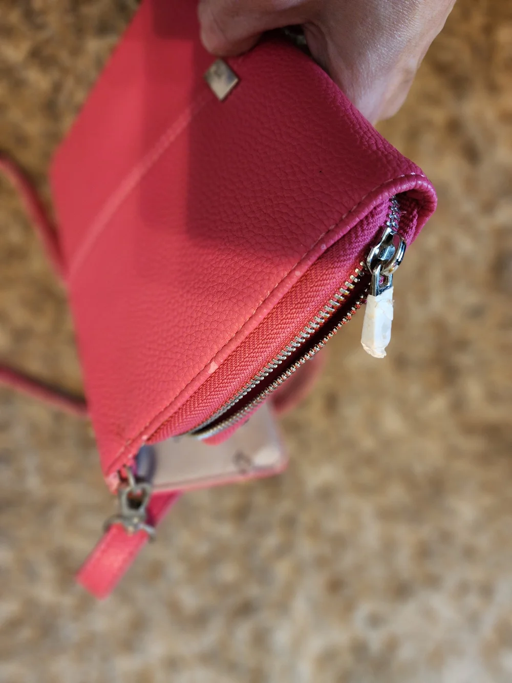thirty-one Pebbled Hot Pink Crossbody Wallet